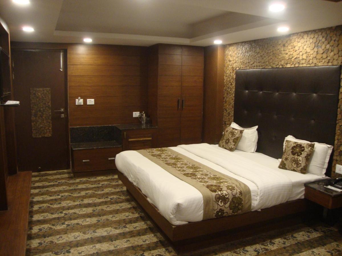 Hotel Hamers International Mussoorie Kültér fotó