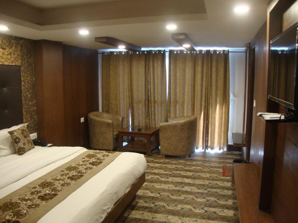 Hotel Hamers International Mussoorie Kültér fotó