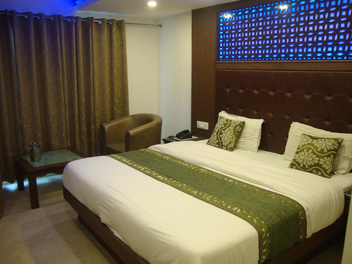Hotel Hamers International Mussoorie Kültér fotó