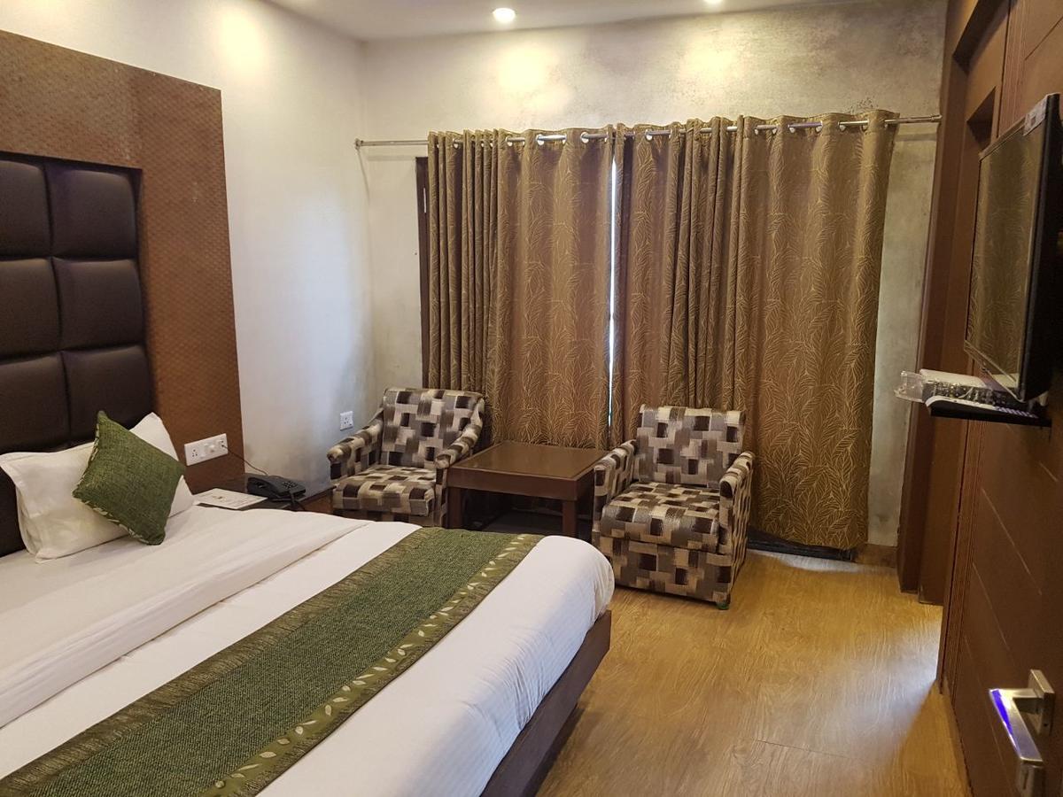 Hotel Hamers International Mussoorie Kültér fotó